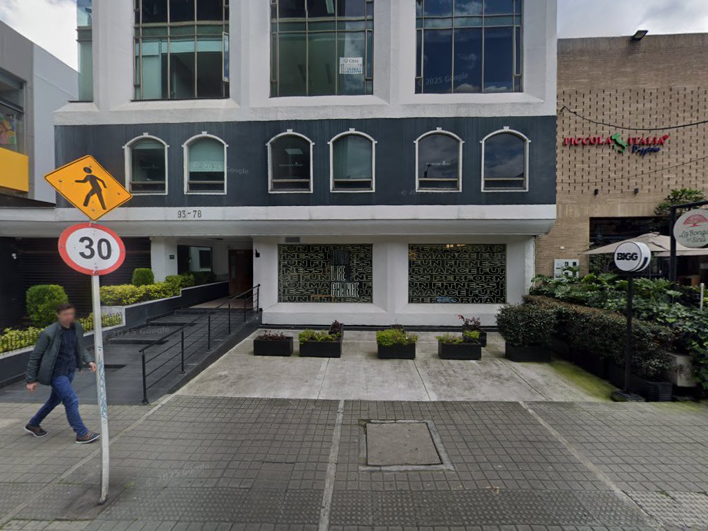 Salas y Asociados Abogados — Bogotá