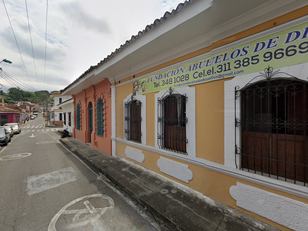 ASESORES LEGALES Y TRIBUTARIOS — Cali