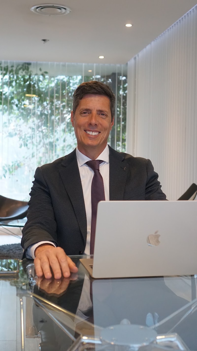 Dr. Eduardo Santiago Caeiro