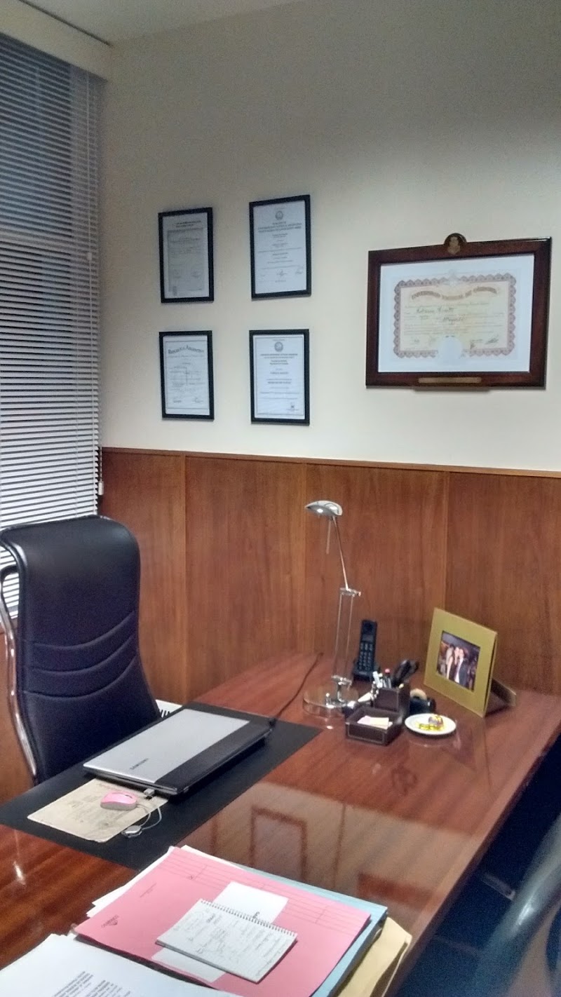 Lucero Rivetti & Asociados. Abogados — Buenos Aires