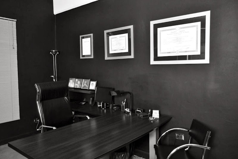 RODRÍGUEZ & ANDRÉS - Abogados Asociados — Longchamps