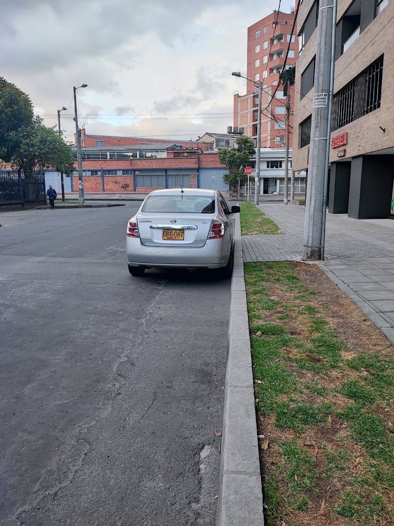 ROA ORTIZ & ABOGADOS ASOCIADOS S.A.S — Bogotá