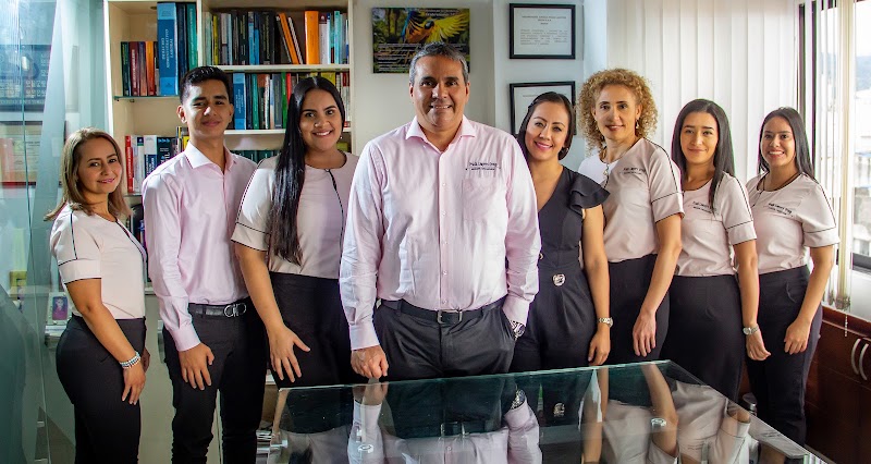 Organización Jurídica Prada Lawyers - Abogado en Medellín — Medellín