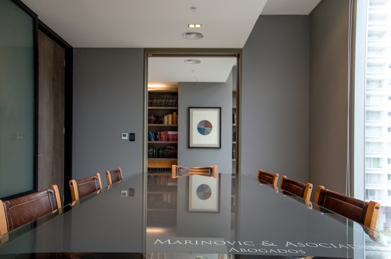 Marinovic & Alcalde Abogados — Las Condes