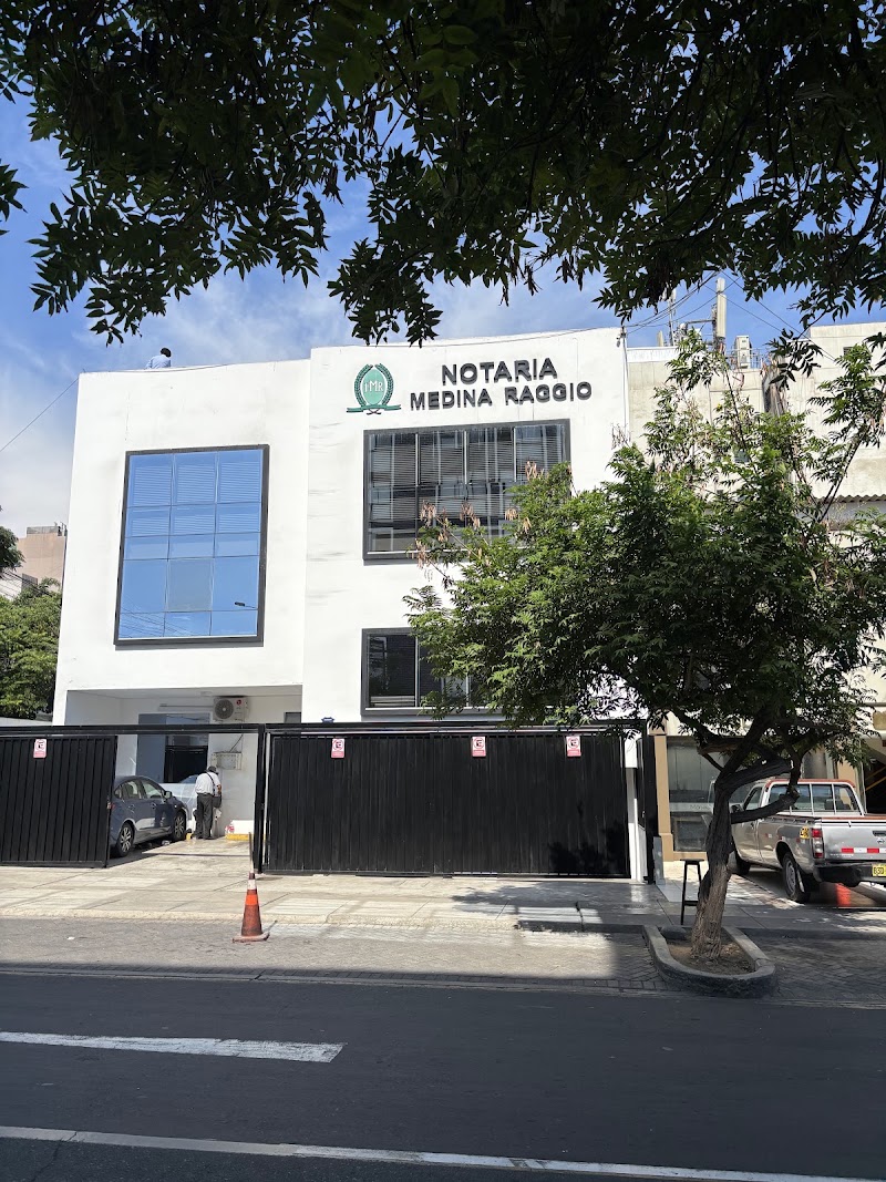 NOTARIA MEDINA RAGGIO — San Isidro