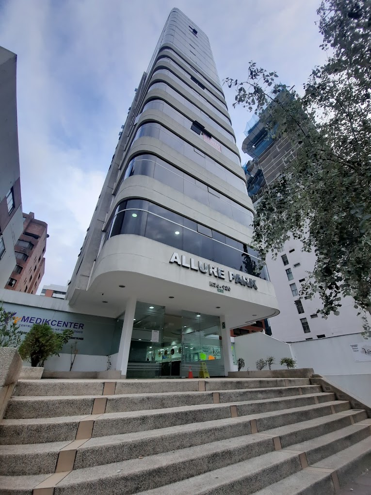 Serrano & Co. Abogados — Quito