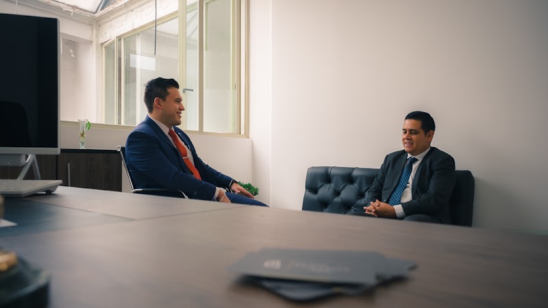 Bravo González Abogados — Loja