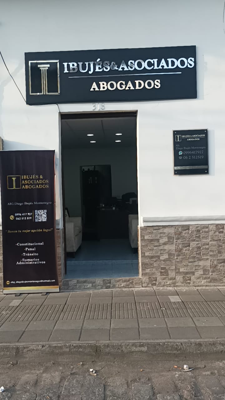 IBUJÉS&ASOCIADOS_ABOGADOS — Ibarra