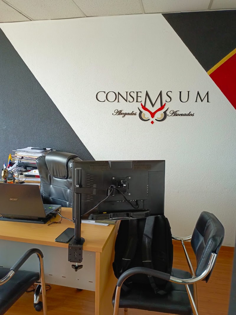 Consemsum Abogados y Asociados — Quito