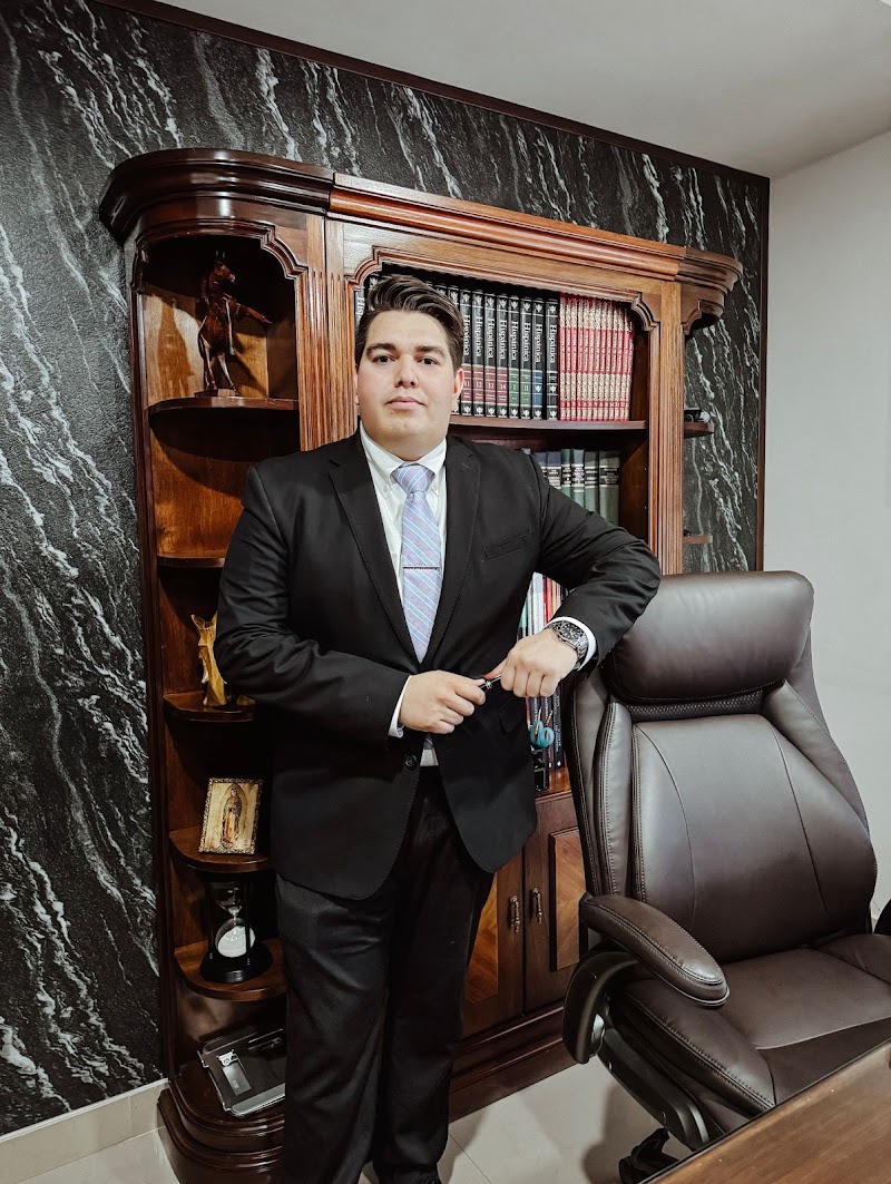 ALANN ROBLES ABOGADO PENALISTA