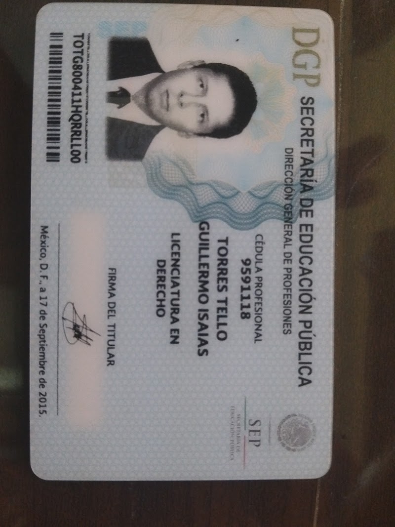Abogado Guillermo Torres Tello