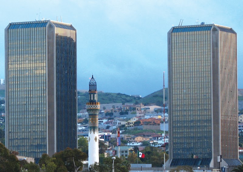 De Hoyos y Aviles. Abogados. Tijuana