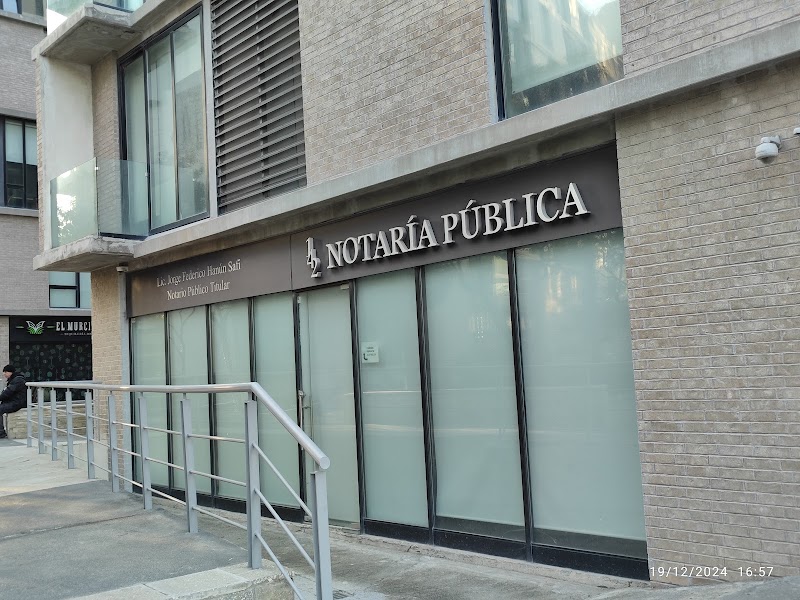 Notaría Pública 142