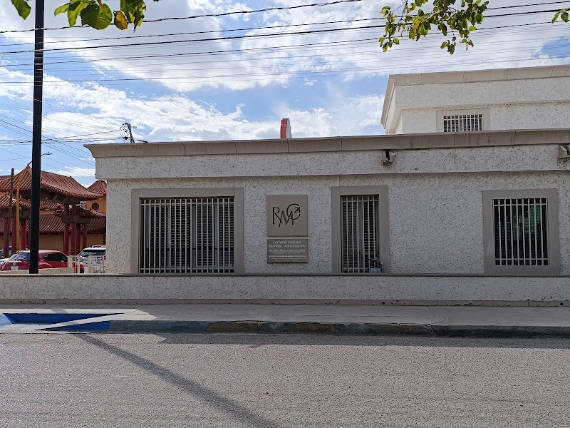 Notaría Pública 24