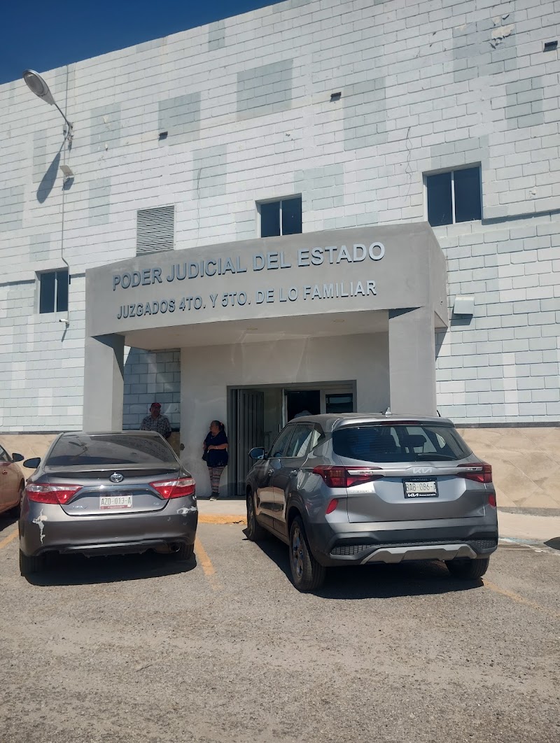 Abogada Familiar Valeria Gómez — Mexicali