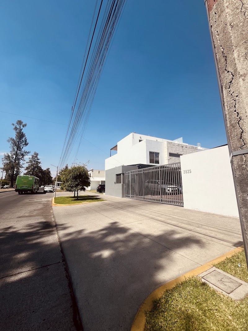 SOLUCIONES LEGALES, ABOGADOS