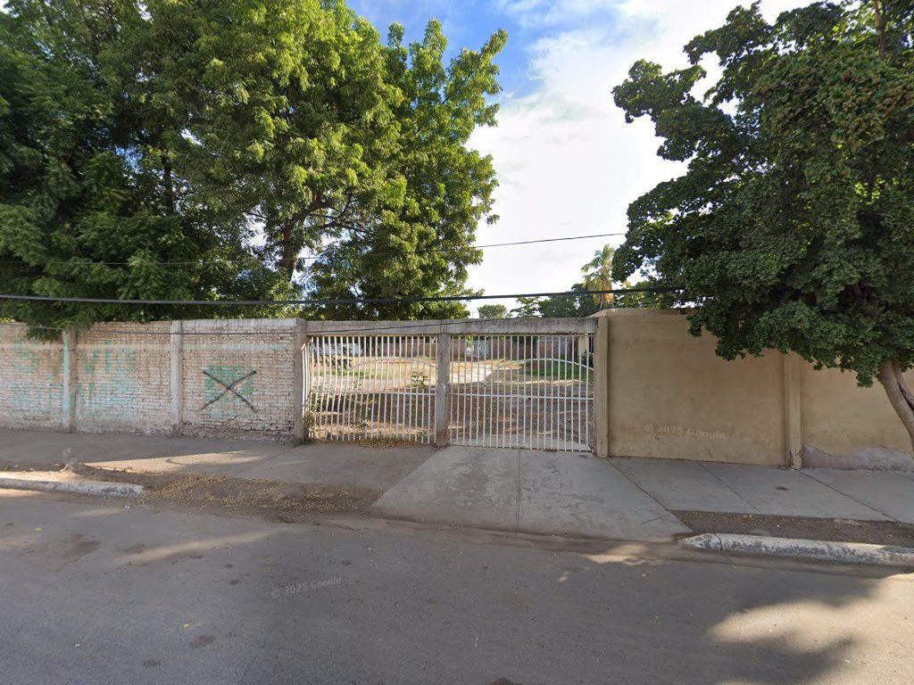 Licenciado Raúl Cervantes Ahumada Número 55 — Guasave