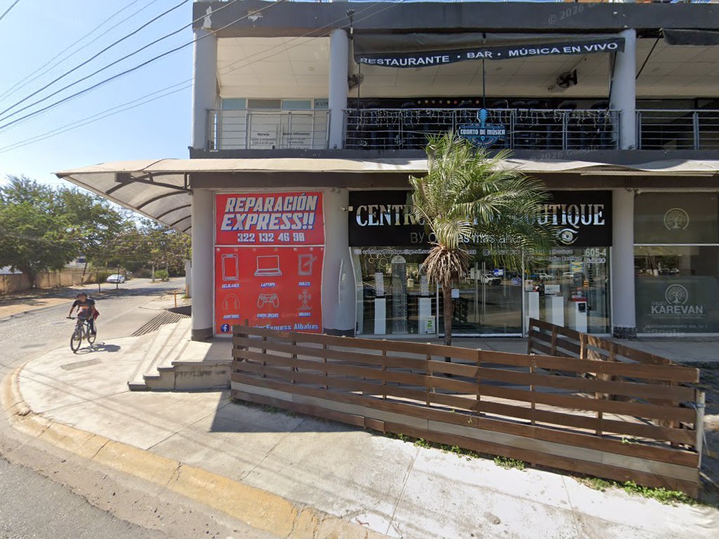 Abogado Salvador Cruz Zepeda — Puerto Vallarta