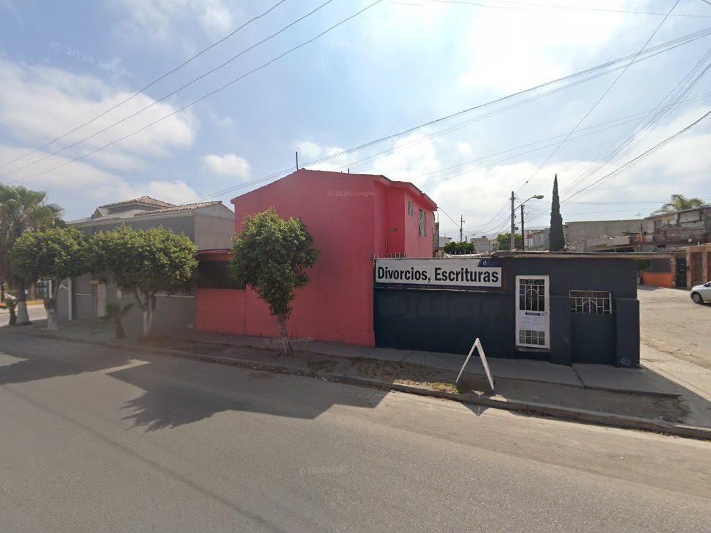 Abogado Victor Americano — Tijuana