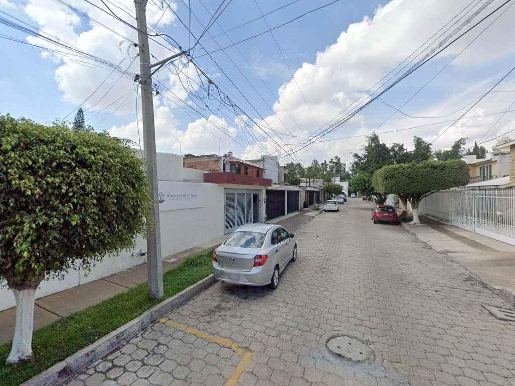 DOMINGUEZ DE LA TORRE ABOGADOS Y ASOCIADOS