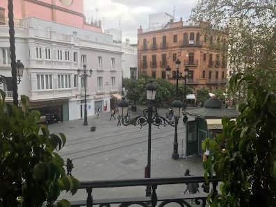 Salas y Donaire — Sevilla