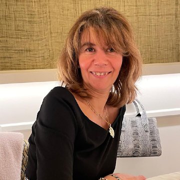Elena Abella - Abogada de Extranjería — Madrid