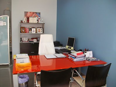 LINDO BONDIA: abogados