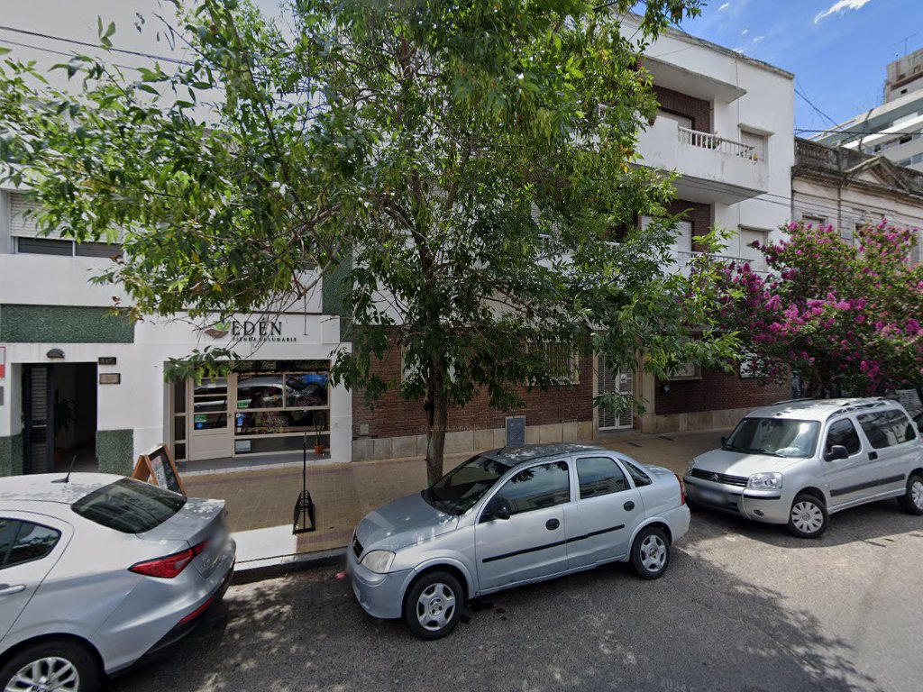 Dr. Lucas Ferrari Goñi — La Plata