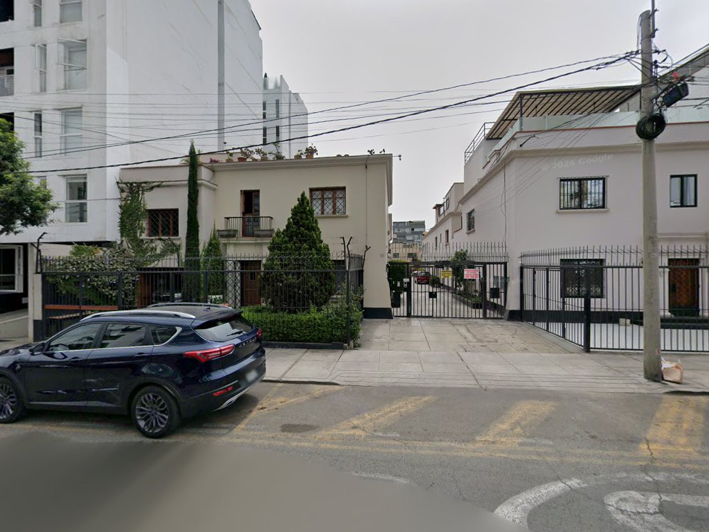 BOU GHOSN ABOGADOS S. CIVIL DE R. L. / BG ABOGADOS — Miraflores