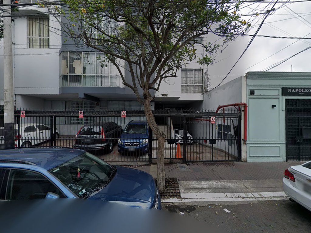 Refinansa Perú — Miraflores