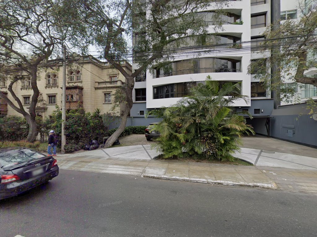 Asesore legal de negocios y empresas — San Isidro 27