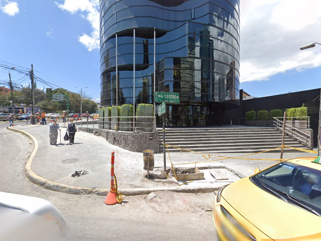 Lexvalor Law Firm — Quito